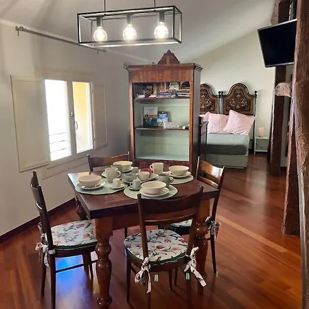 Apartman Sm51 Strada Maggiore 51 *