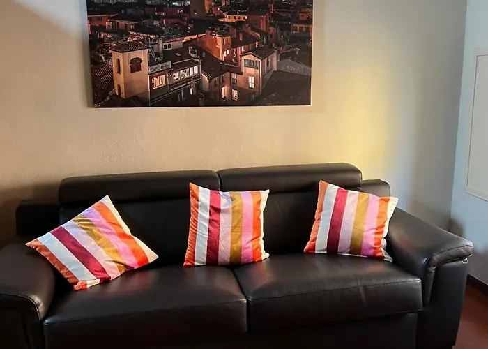 Sm51 Strada Maggiore 51 شقة